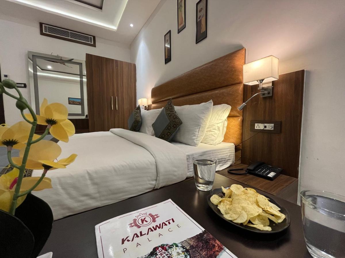 Hotel Kalawati Palace Βαρανάσι Εξωτερικό φωτογραφία